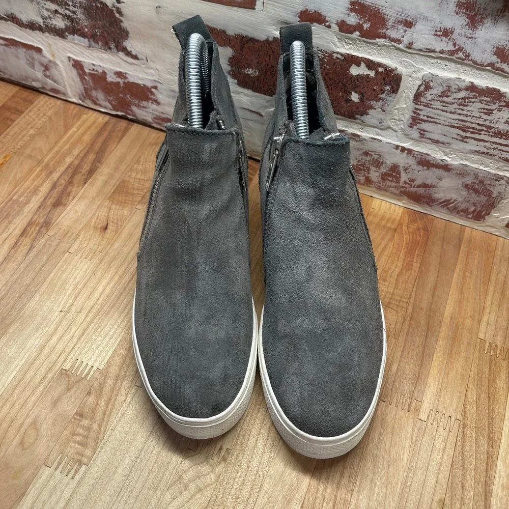 Steve Madden Wedgie‎ Grey Suede Hidden Wedge High Top Sneaker Booties Womens 7M